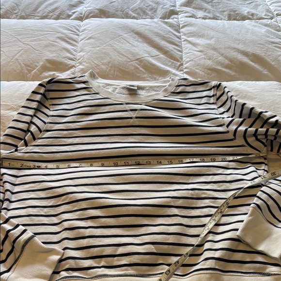 Amazon Essentials Striped Crewneck - Picture 4 of 4